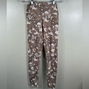 Balance Athletica Desert Camo High Rise Athletic Leggings Size Medium